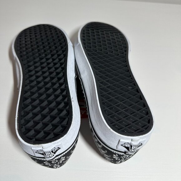 Vans Authentic - Star Wars with Tags! - Picture 2 of 4